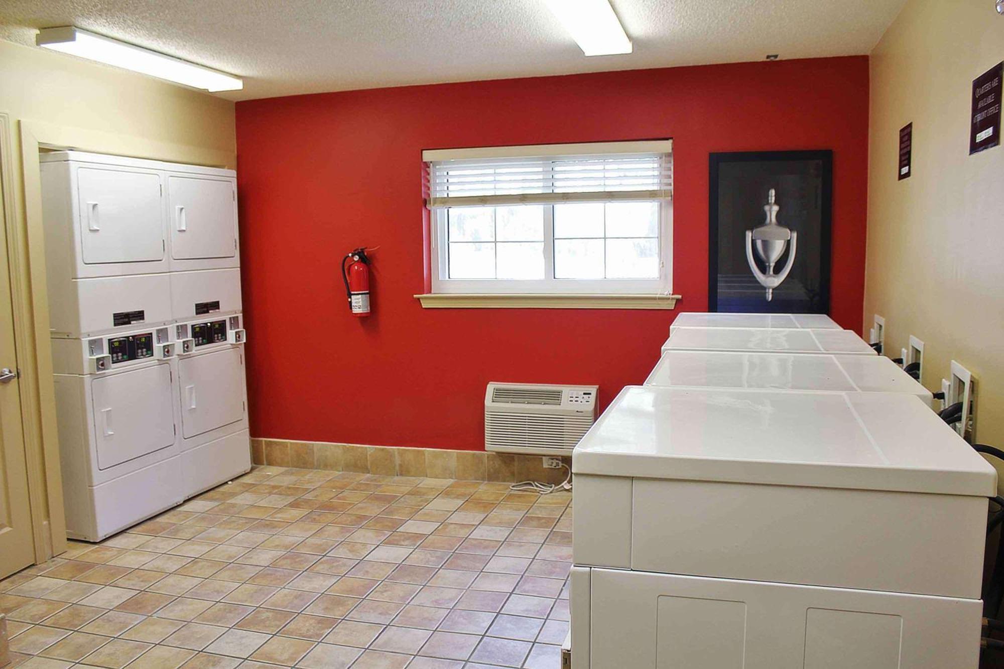 Extended Stay America Select Suites - Chesapeake - Churchland Blvd Bagian luar foto