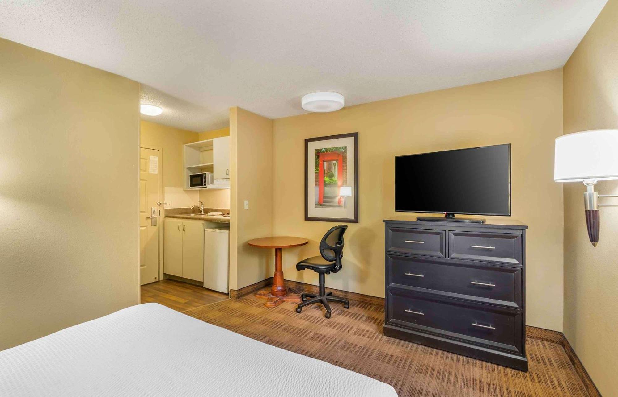 Extended Stay America Select Suites - Chesapeake - Churchland Blvd Bagian luar foto