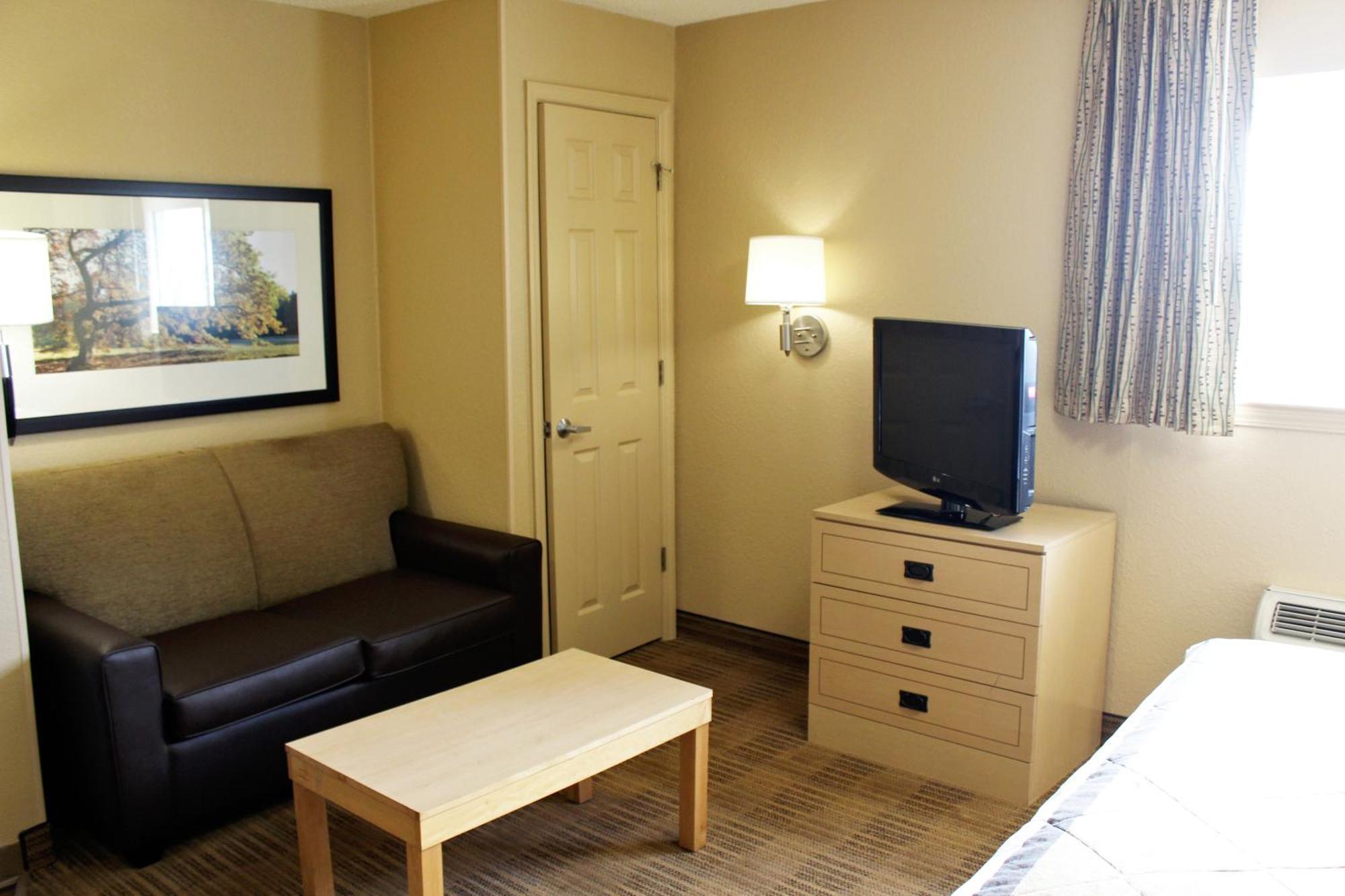 Extended Stay America Select Suites - Chesapeake - Churchland Blvd Bagian luar foto