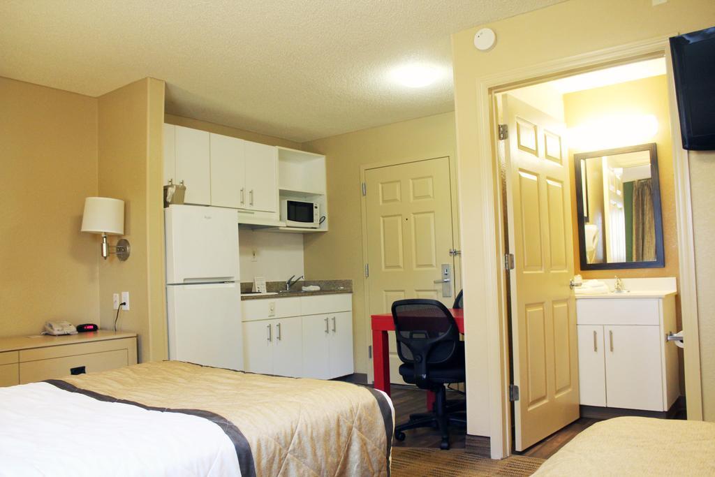 Extended Stay America Select Suites - Chesapeake - Churchland Blvd Bagian luar foto