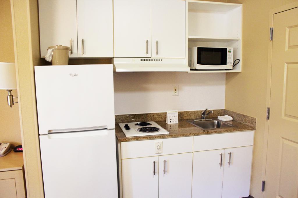 Extended Stay America Select Suites - Chesapeake - Churchland Blvd Bagian luar foto