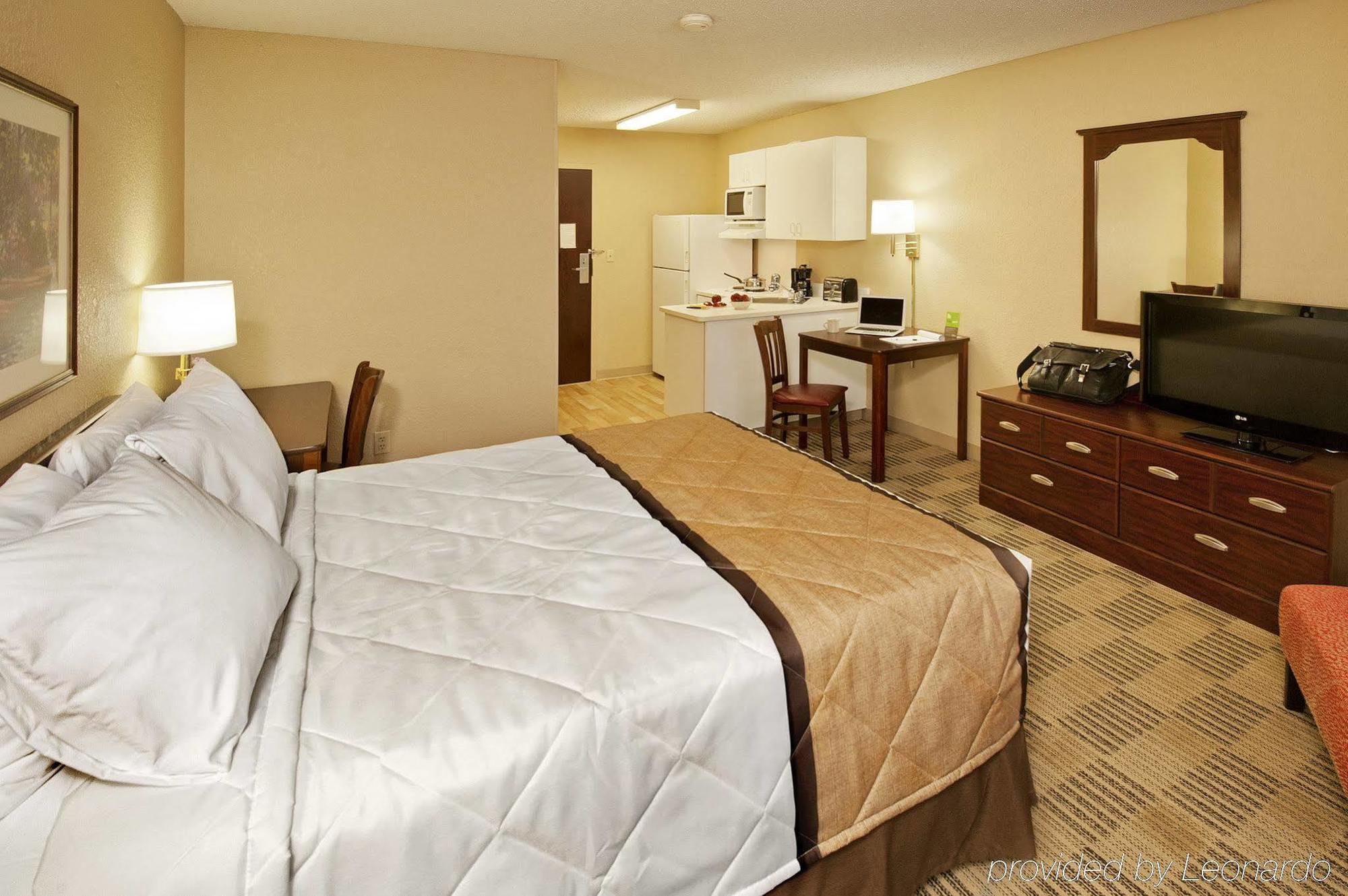 Extended Stay America Select Suites - Chesapeake - Churchland Blvd Bagian luar foto